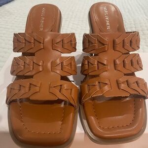 Shoes- Marc Fisher - Melita Medium natural 6.5